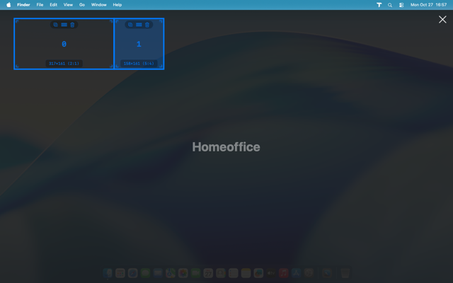 Dual resize handles between tiles